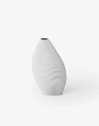 Bent 1 - Vase